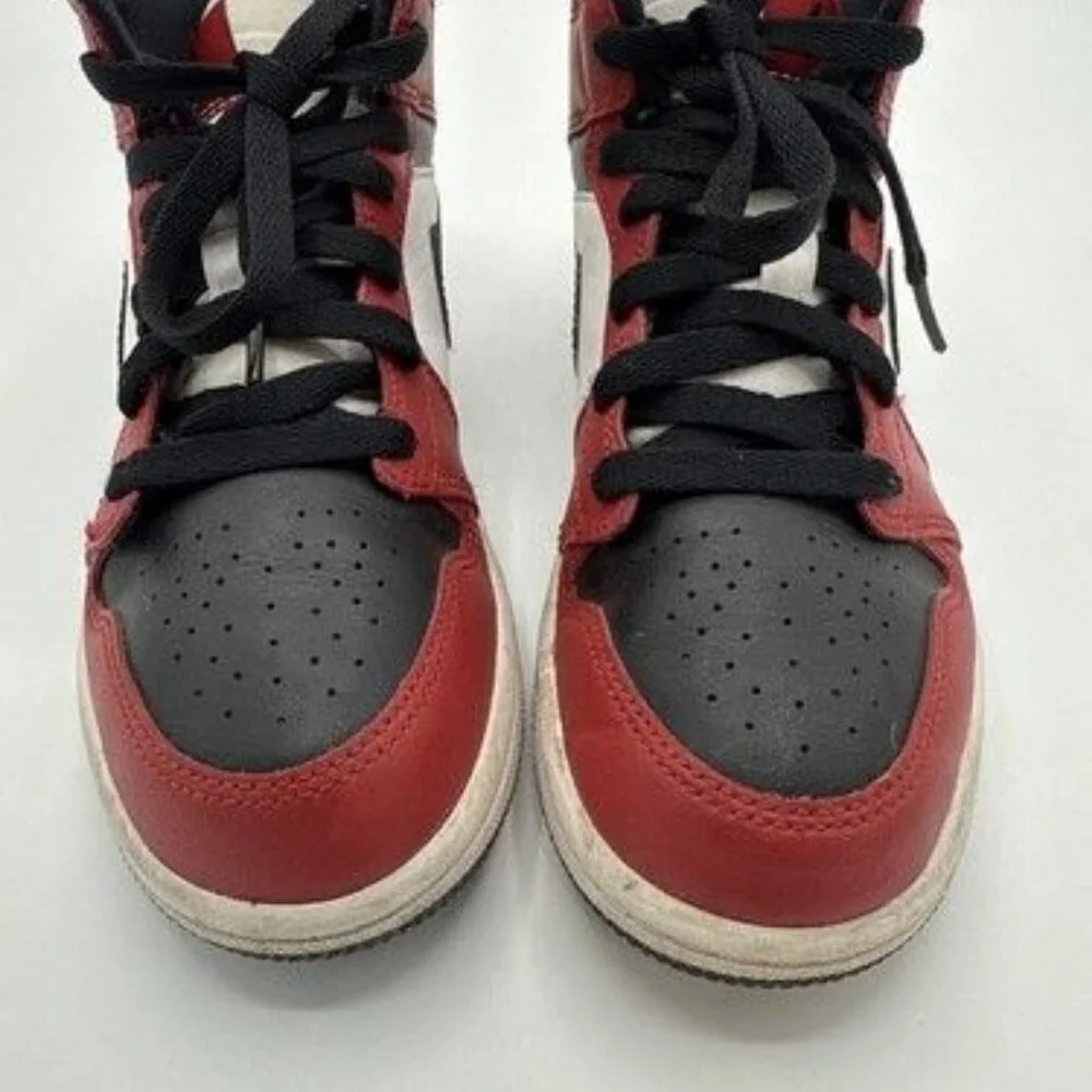 Nike Air Jordan Youth Kids 2Y Retro 1 Mid PS Chicago Black Toe 640734 069
